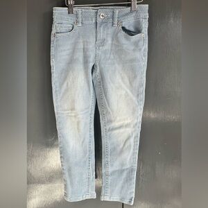 EUC. Size 8. Seven7 Kids Girls Blue & White Pinstripe Railroad Denim Jeans